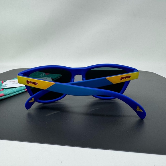 Goodr Marvel DC LTd. Ed. Wonder Woman Sunglasses Wonder Woman Run Wonder woman - Picture 10 of 10